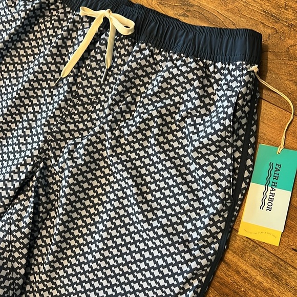 FAIR HARBOR MENS Lined Geometric Mastos-Anchor Trunks Size 3X NWT - Picture 2 of 7